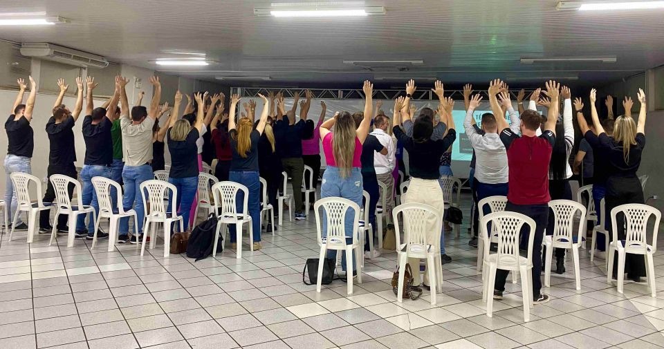 Participantes de treinamento presencial conduzido por Deyse
